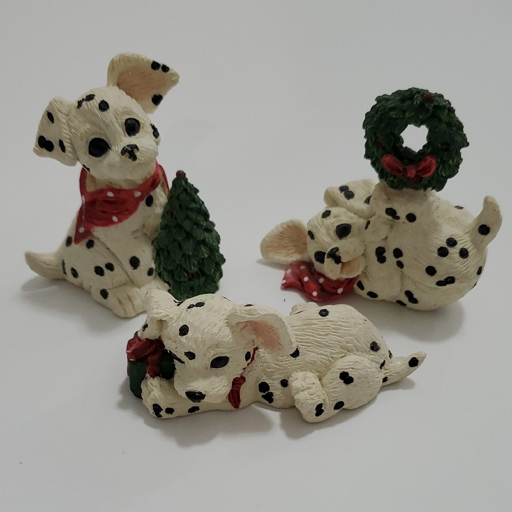 Enesco Christmas Dalmation Figurines 3 Puppies Kathy Wise 1993